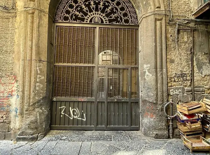 Colorful House Apartment *